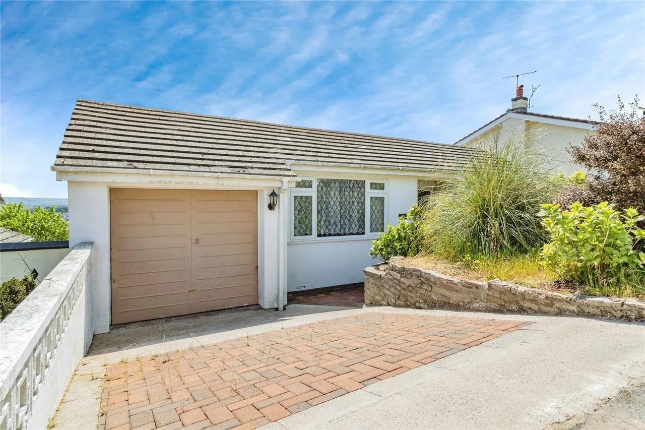 2 bed house for sale, Dolphin Crescent, Paignton, TQ3