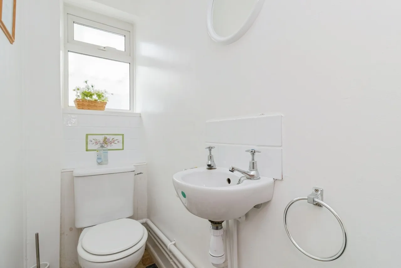 Dolphin Crescent, Paignton, TQ3, photo 19