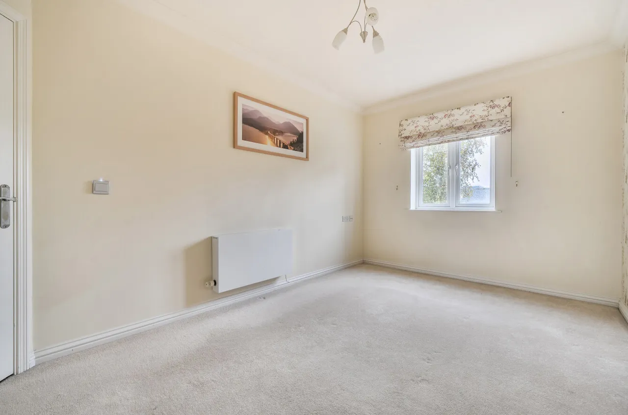 Grove Road, Woking, GU21, photo 6