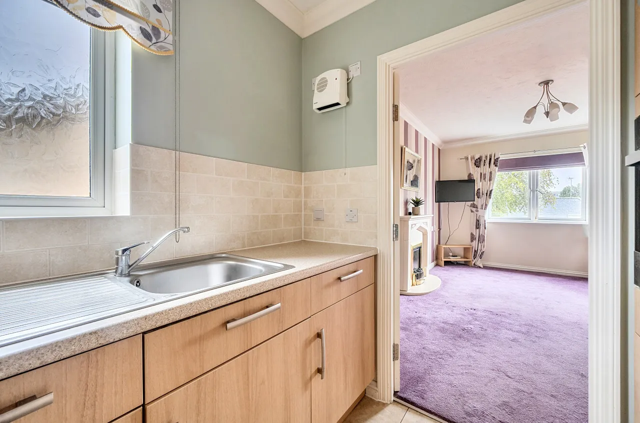 Grove Road, Woking, GU21, photo 20