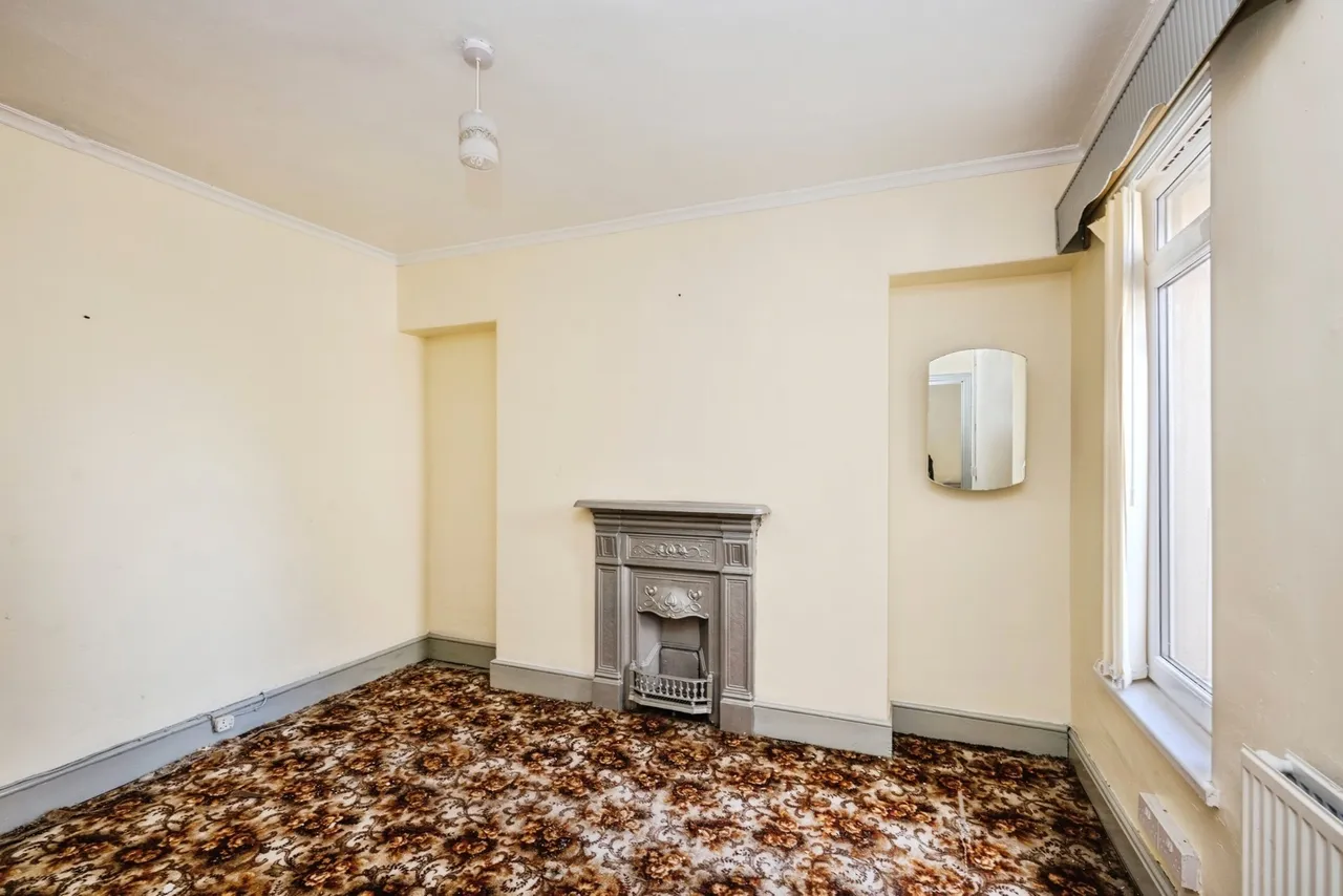 Armine Road, Fforestfach, SA5, photo 14
