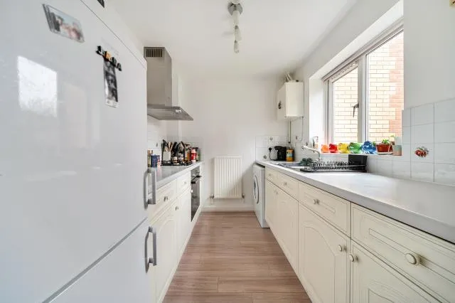 Exe Close, Didcot, OX11, photo 8