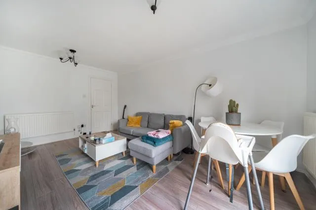 Exe Close, Didcot, OX11, photo 6
