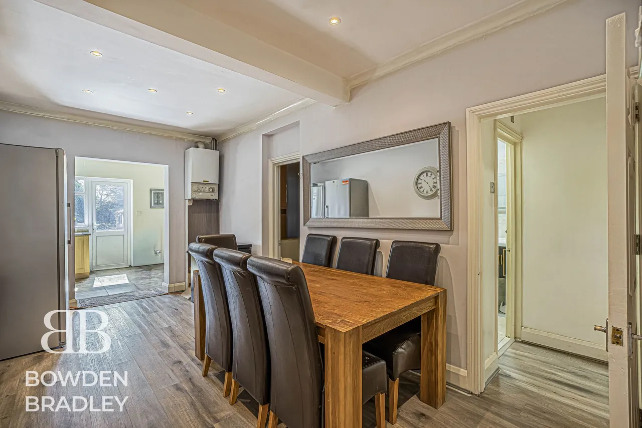 Clayhall Avenue, Clayhall, IG5, photo 9