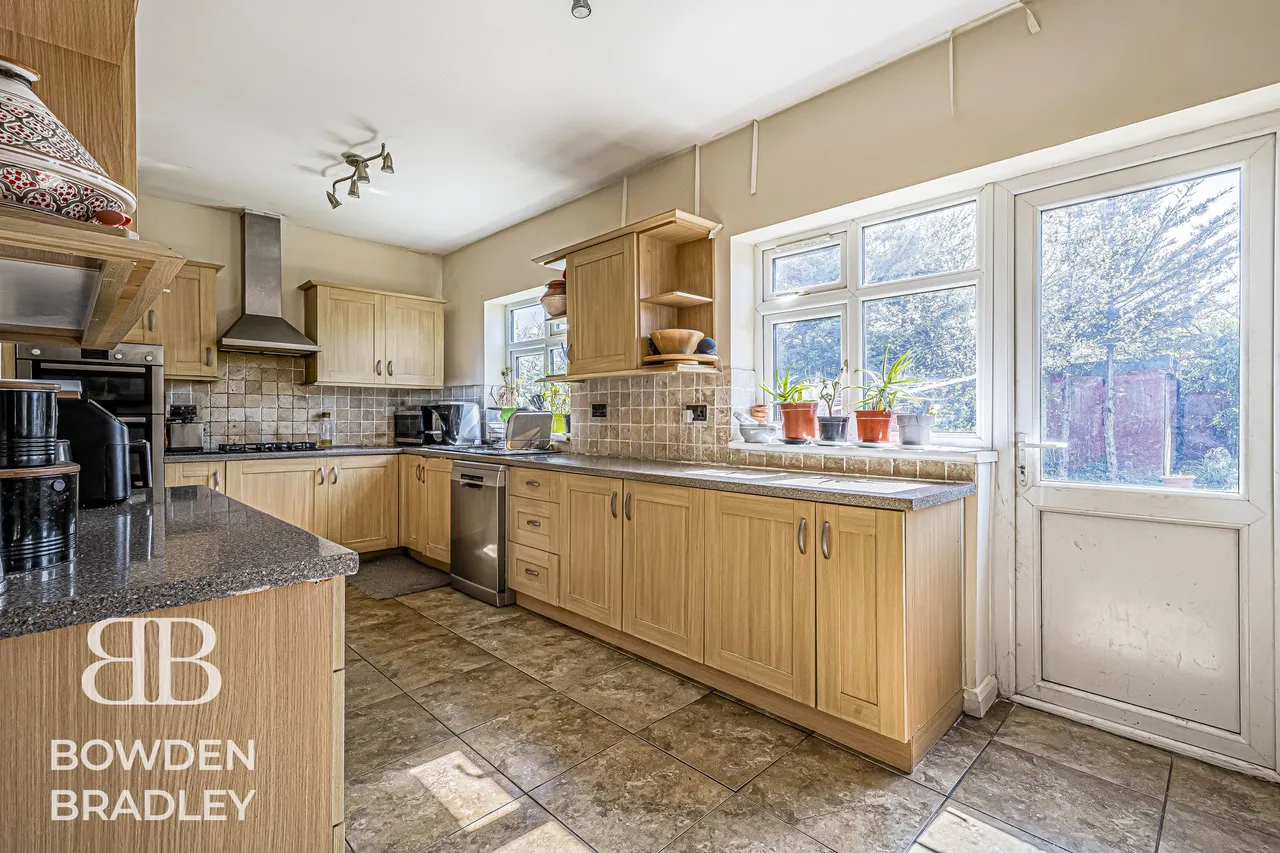 Clayhall Avenue, Clayhall, IG5, photo 6