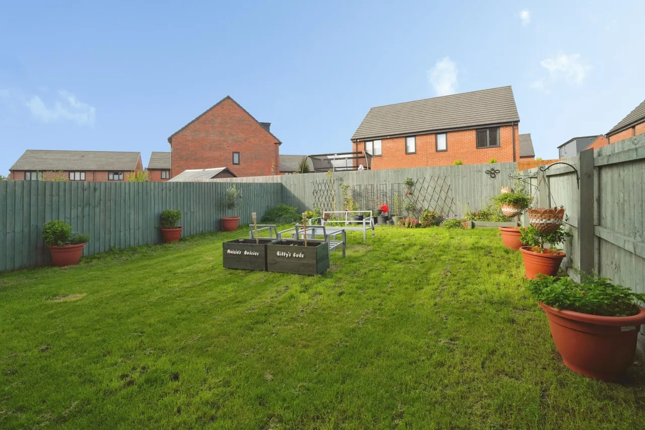 Blossom Way, Salford, M6, photo 4