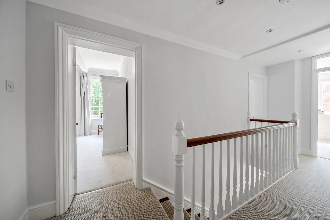 Lodge Hill Road, Farnham, GU10, photo 12