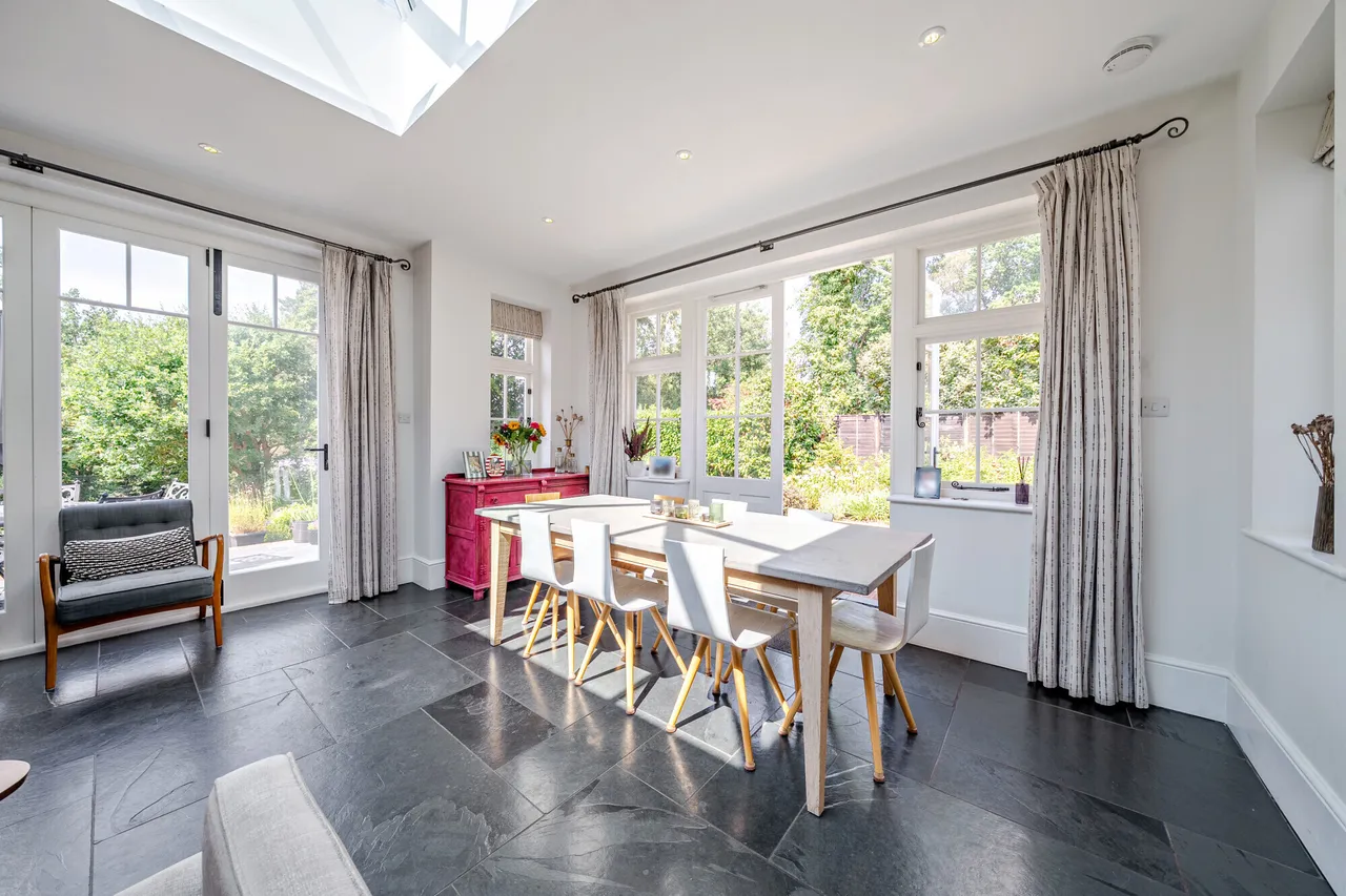 Lodge Hill Road, Farnham, GU10, photo 5