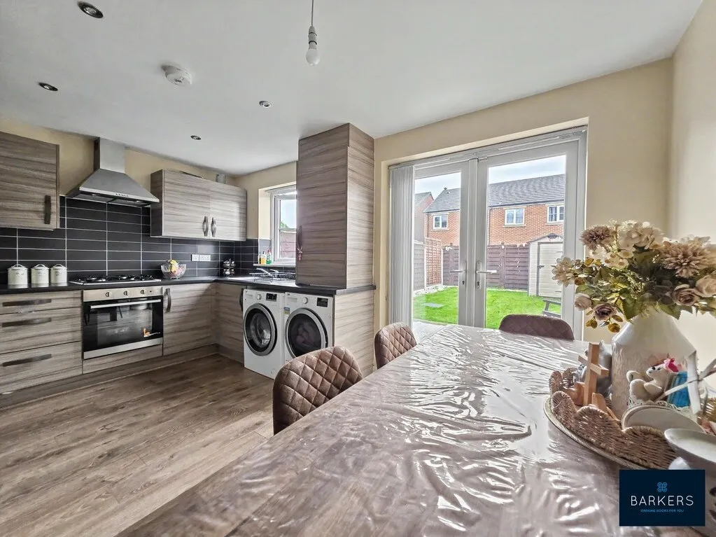 Vulcan Street, Bradford, BD4, photo 4