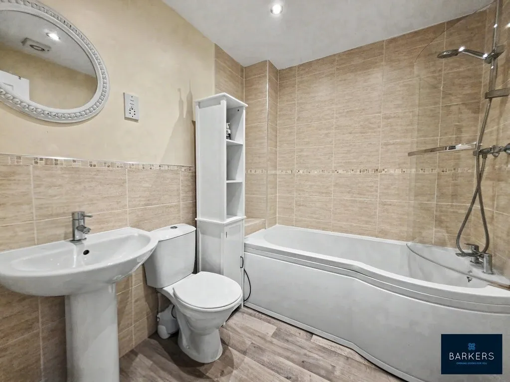 Vulcan Street, Bradford, BD4, photo 12