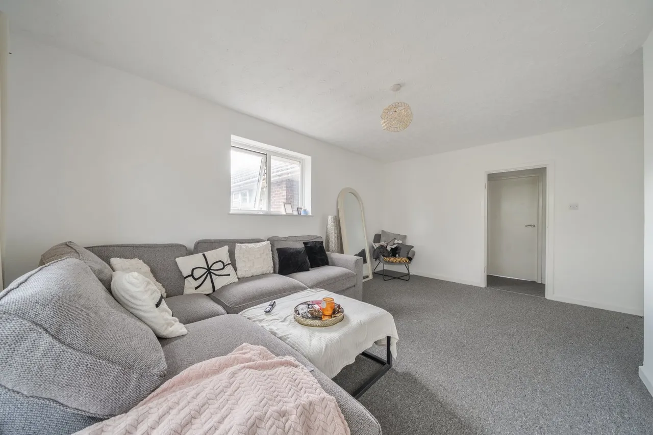 Cissbury Avenue, Findon Valley, BN14, photo 4