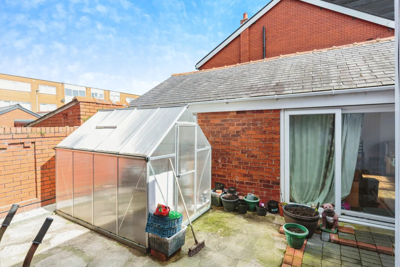 Whitegate Drive, Blackpool, FY3, photo 12