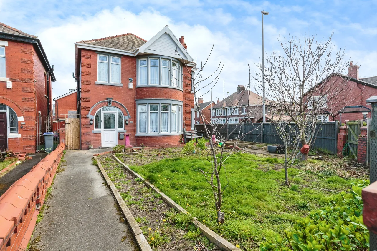 4 bed house for sale, Whitegate Drive, Blackpool, FY3