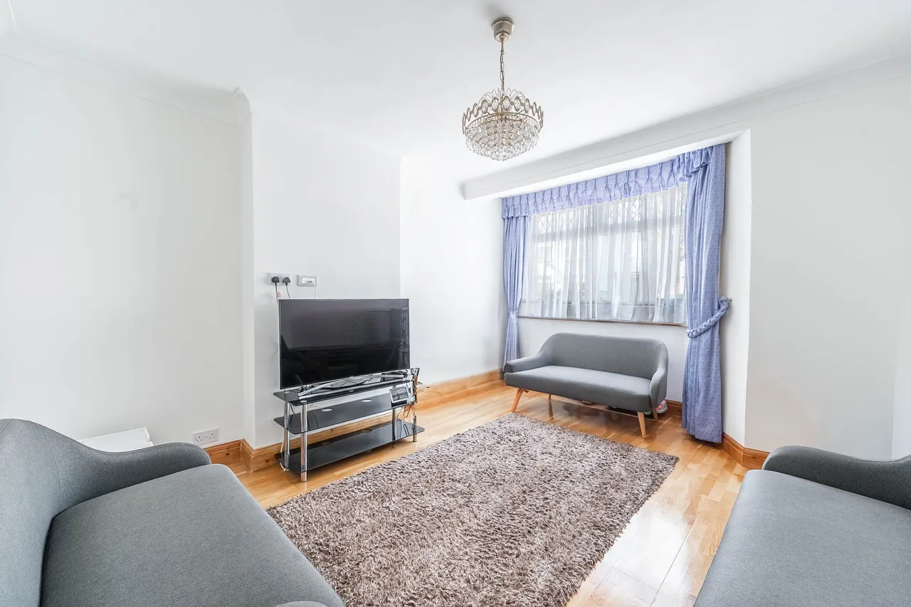 269 Byron Road, Harrow, photo 2