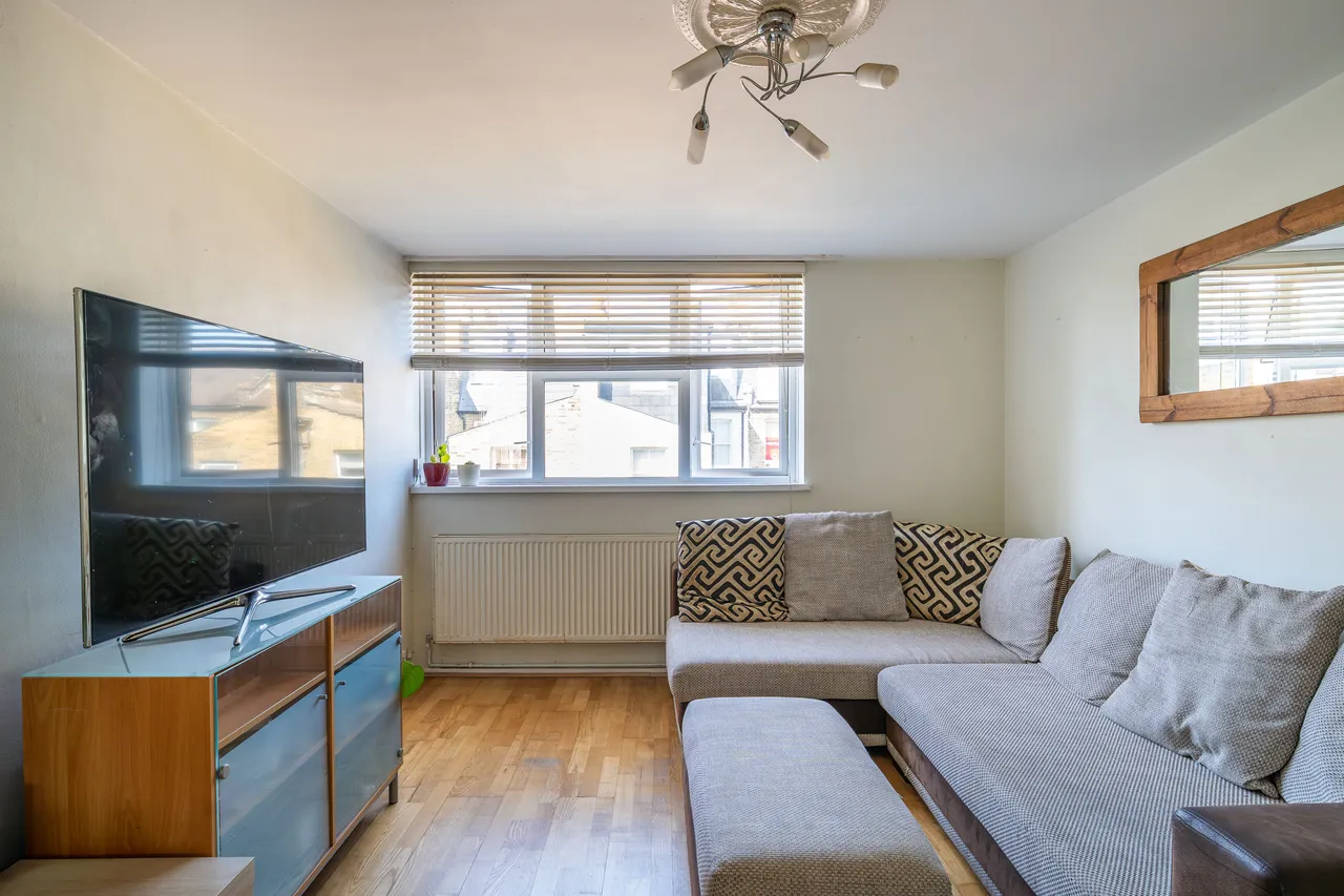 Wayford Street, London, SW11, photo 2