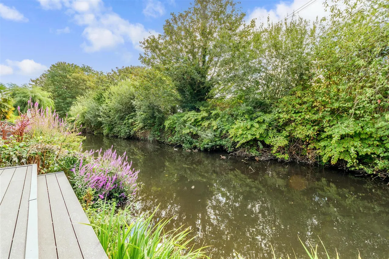 Barnes Cray Road, Dartford, DA1, photo 13
