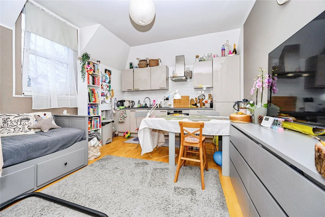 Havelock Road, Luton, Bedfordshire, LU2, photo 2