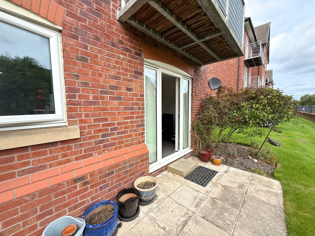 Waterside, Sale, photo 13