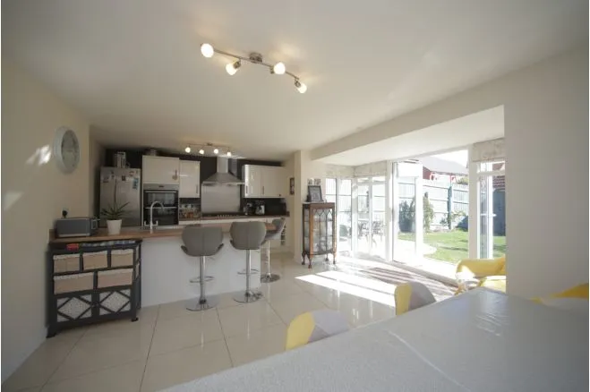 Walkers Rise, Taunton, TA2, photo 9