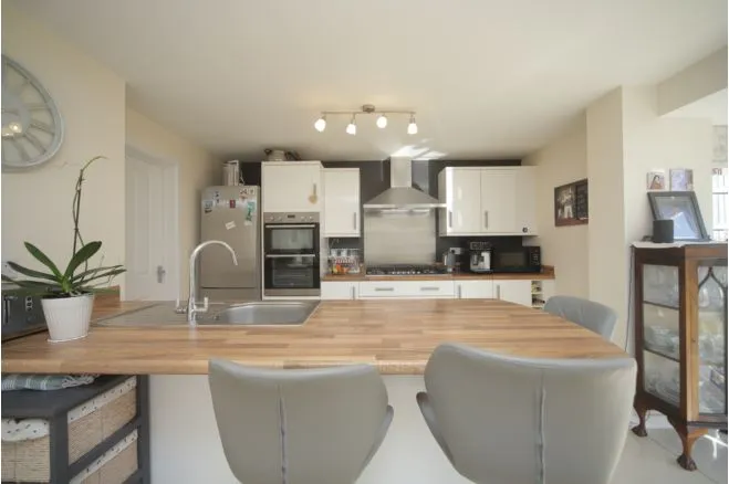 Walkers Rise, Taunton, TA2, photo 11