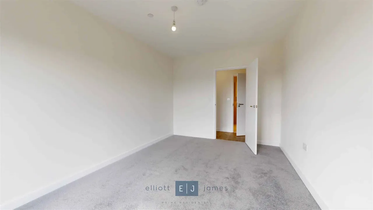 Borders Lane, Loughton, IG10, photo 9