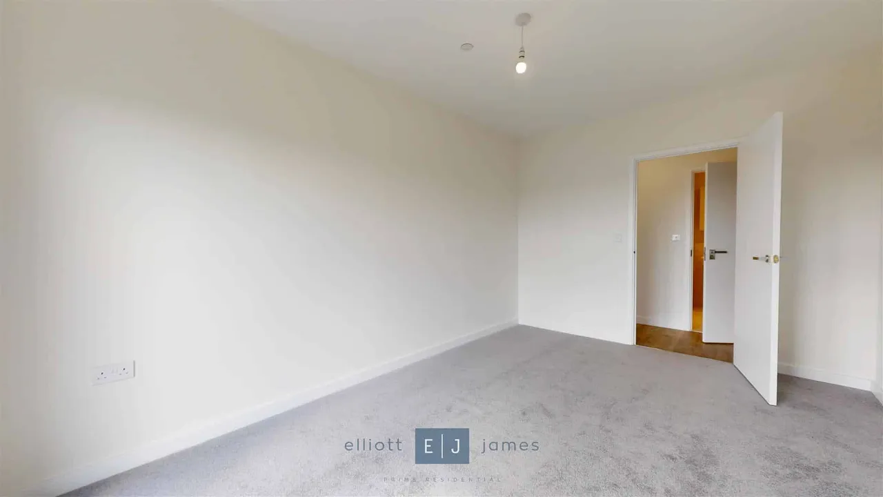 Borders Lane, Loughton, IG10, photo 8