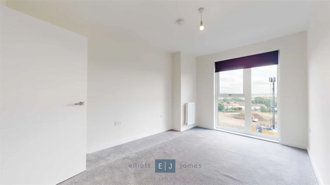 Borders Lane, Loughton, IG10, photo 7