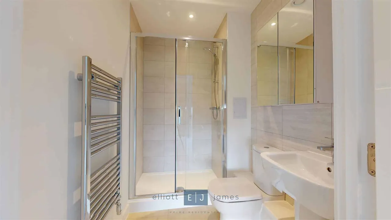 Borders Lane, Loughton, IG10, photo 5