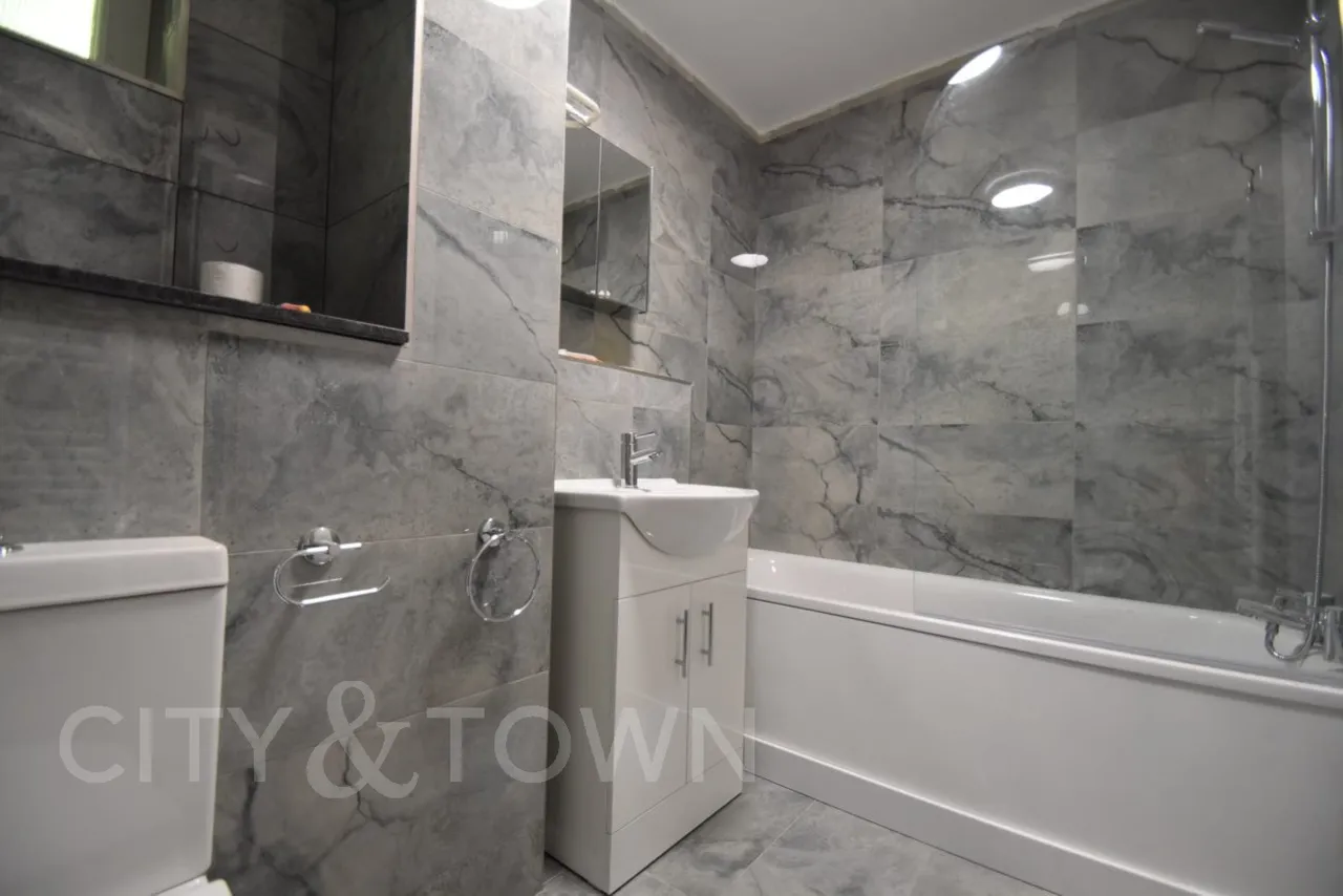 Hornsey Road, Arsenal - Holloway, N19, photo 7