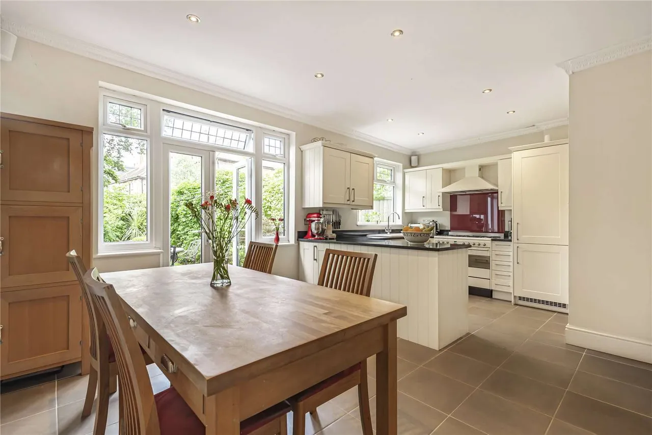 Percy Road, Hampton, TW12 2JT, photo 3