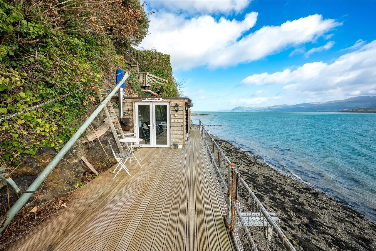 Glyngarth, Menai Bridge, LL59, photo 29