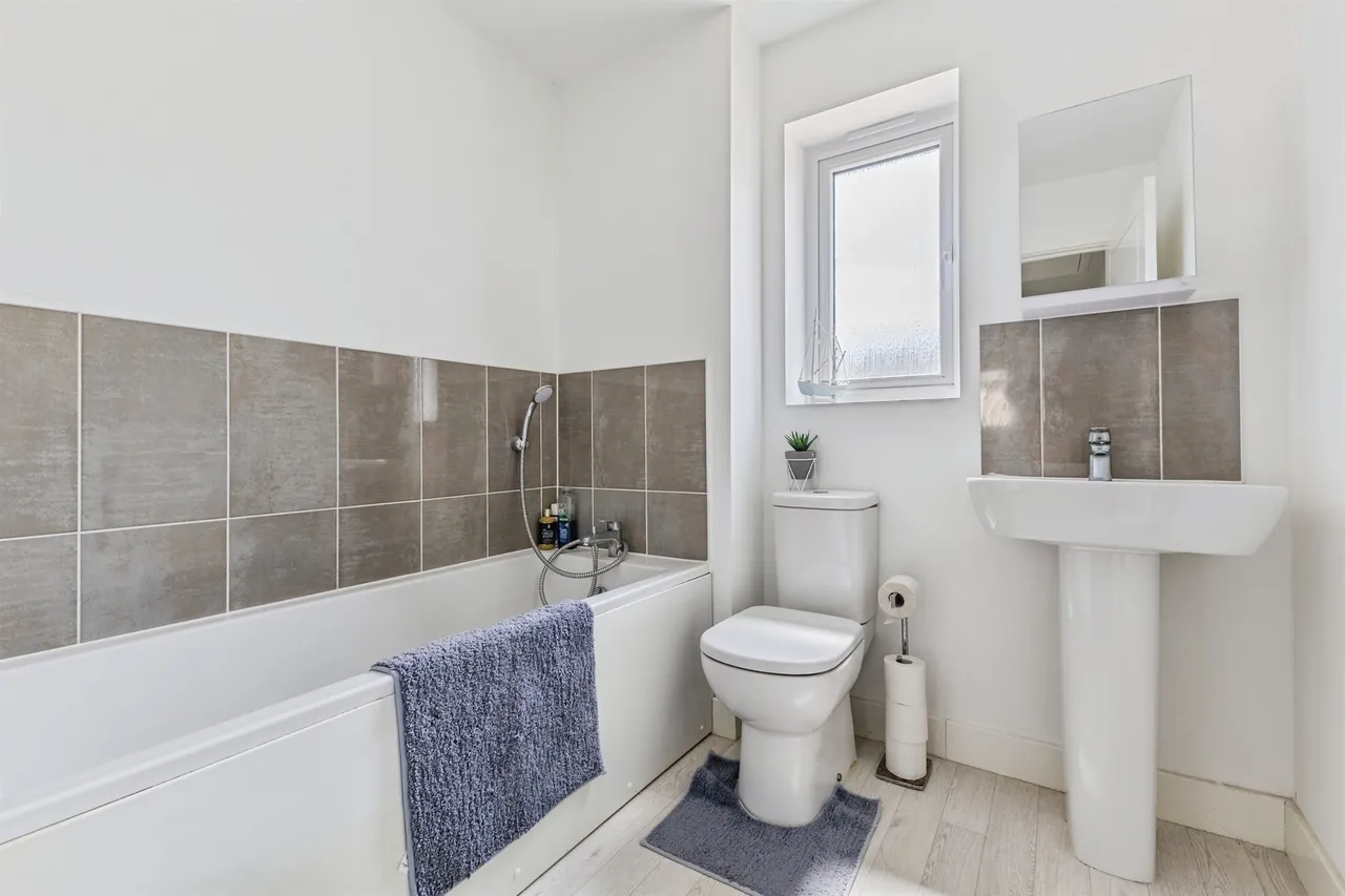 Eight Acre Drive, Paignton, TQ4, photo 13
