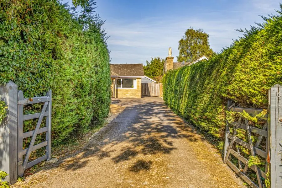 Black Bourton Road, Carterton, OX18, photo 21