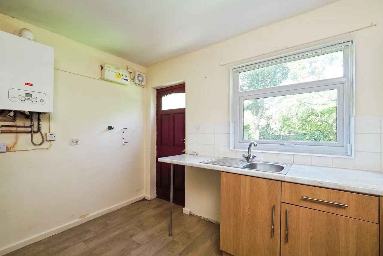 Farfield Avenue, NOTTINGHAM, Nottinghamshire, NG9, photo 11