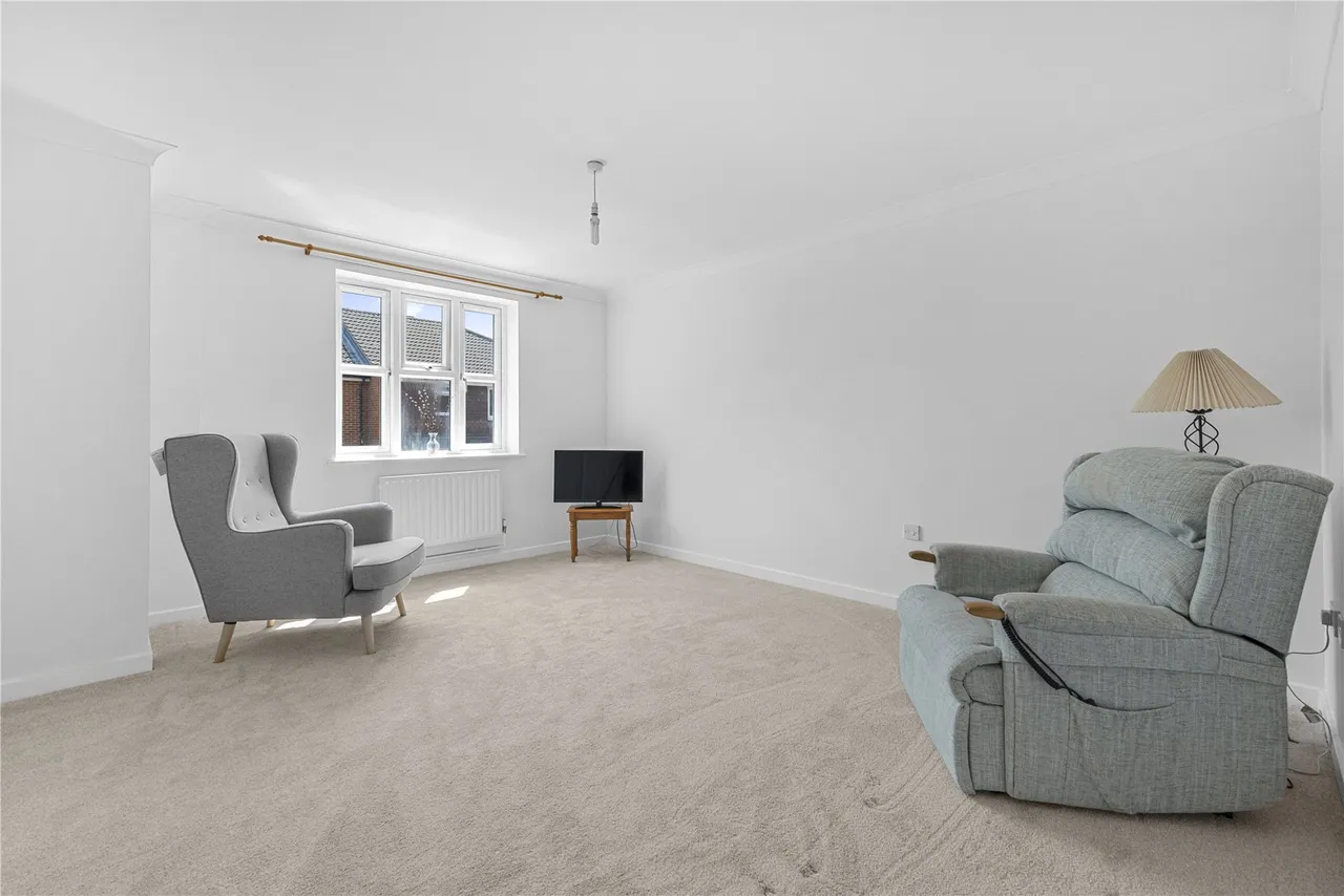 Hanger Court, Knaphill, GU21, photo 4