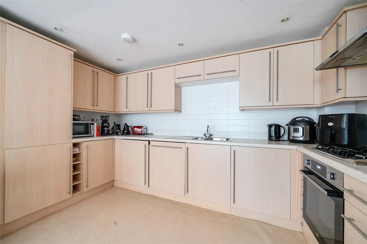 Kings Road, Haslemere, GU27, photo 2
