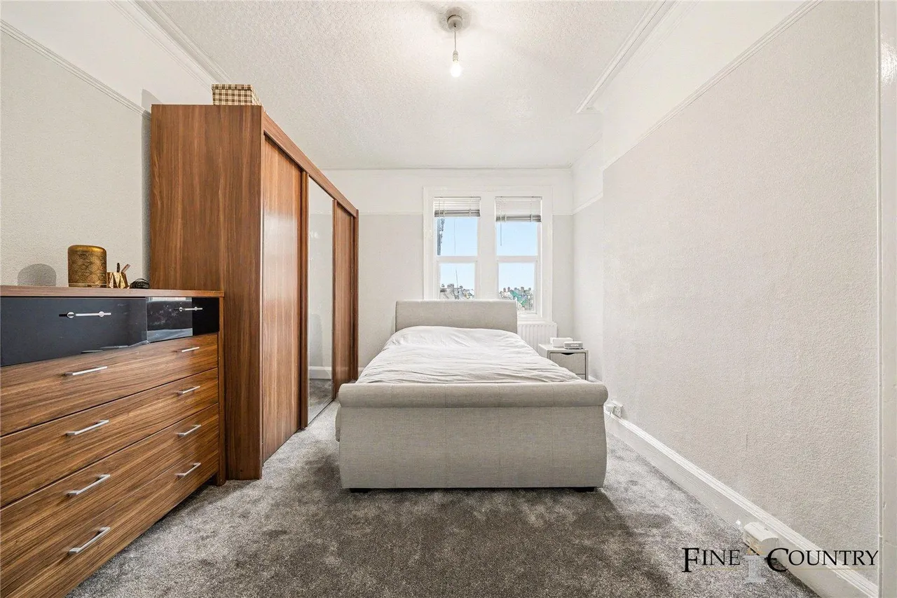 Brondesbury Park, London, photo 15