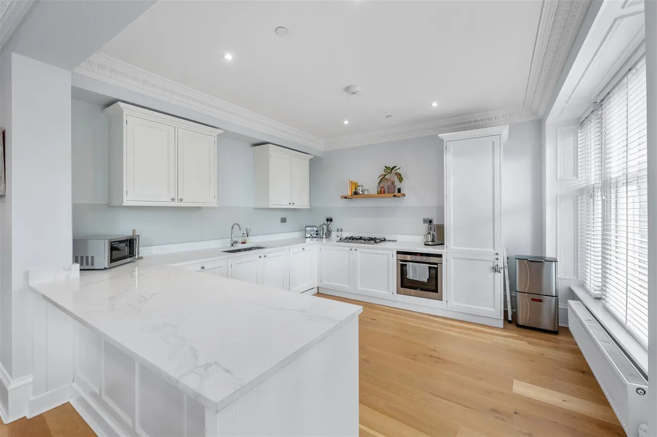 2/1 6 Bowmont Gardens, Dowanhill, G12 9LR, photo 5