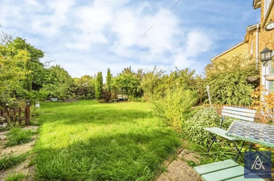 Peveril Road, Greatworth, OX17, photo 3