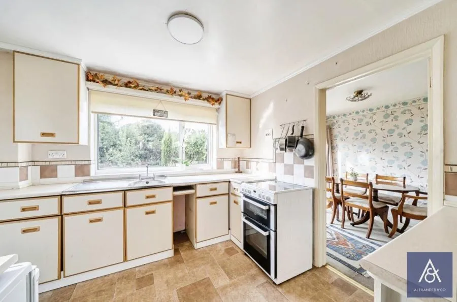 Peveril Road, Greatworth, OX17, photo 5