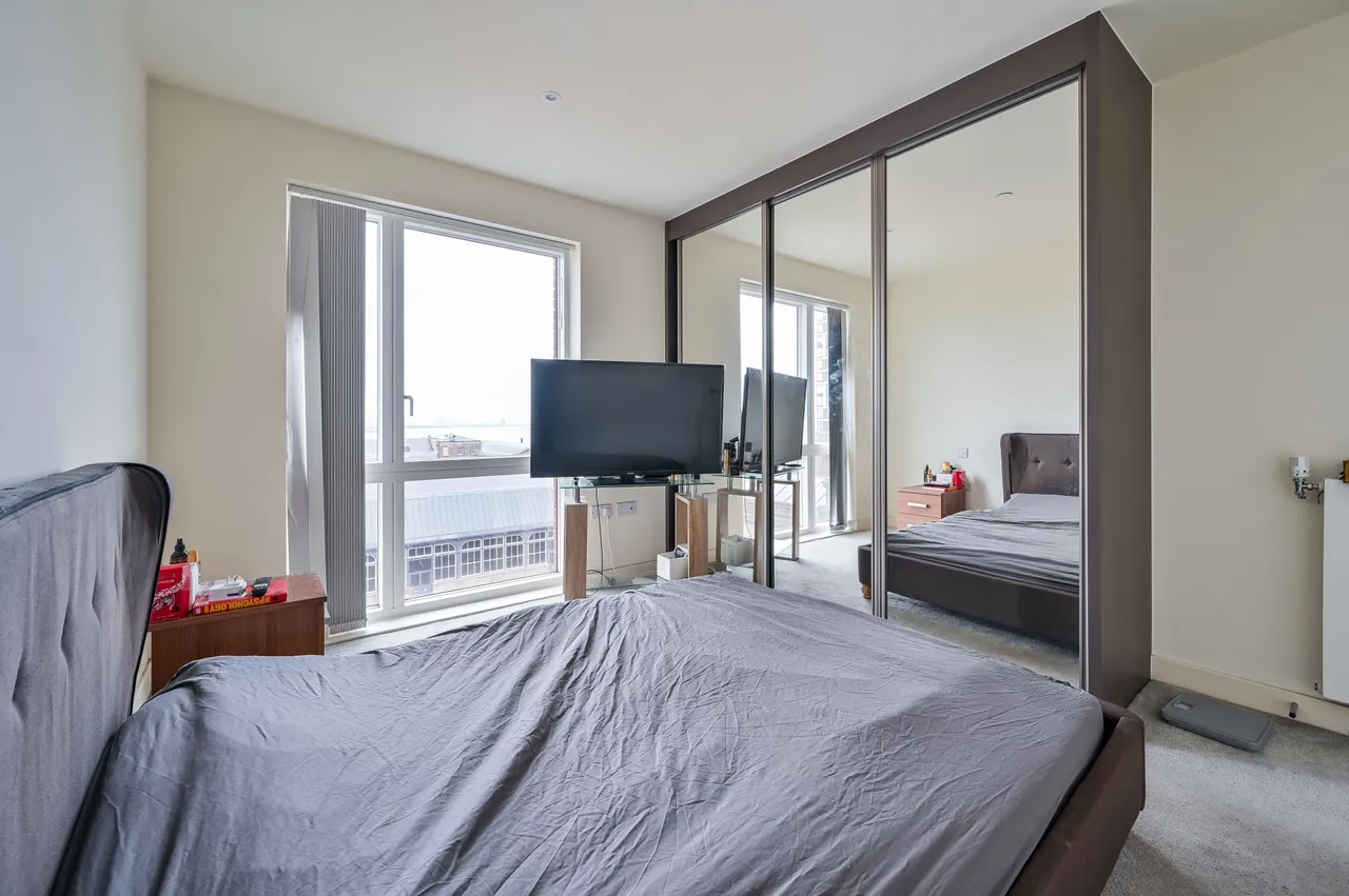 Apartment 31, Tyger House, 7 New Warren Lane, London, photo 9