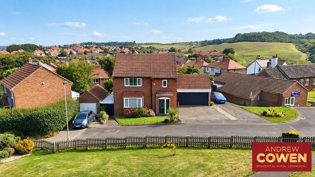 St. Michaels Lane, Scarborough YO11 3AB, photo 3