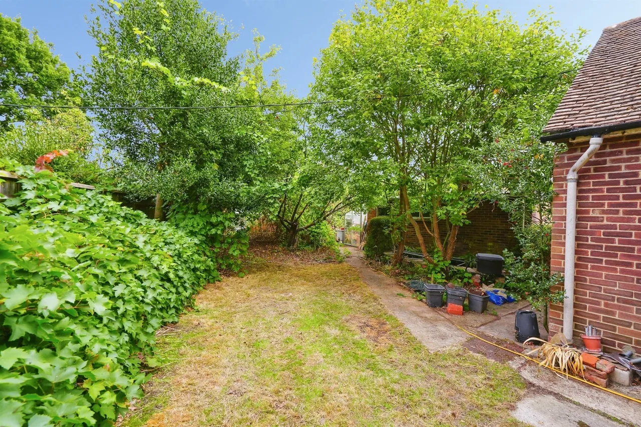 Orchard Close, East Hendred, OX12, photo 17