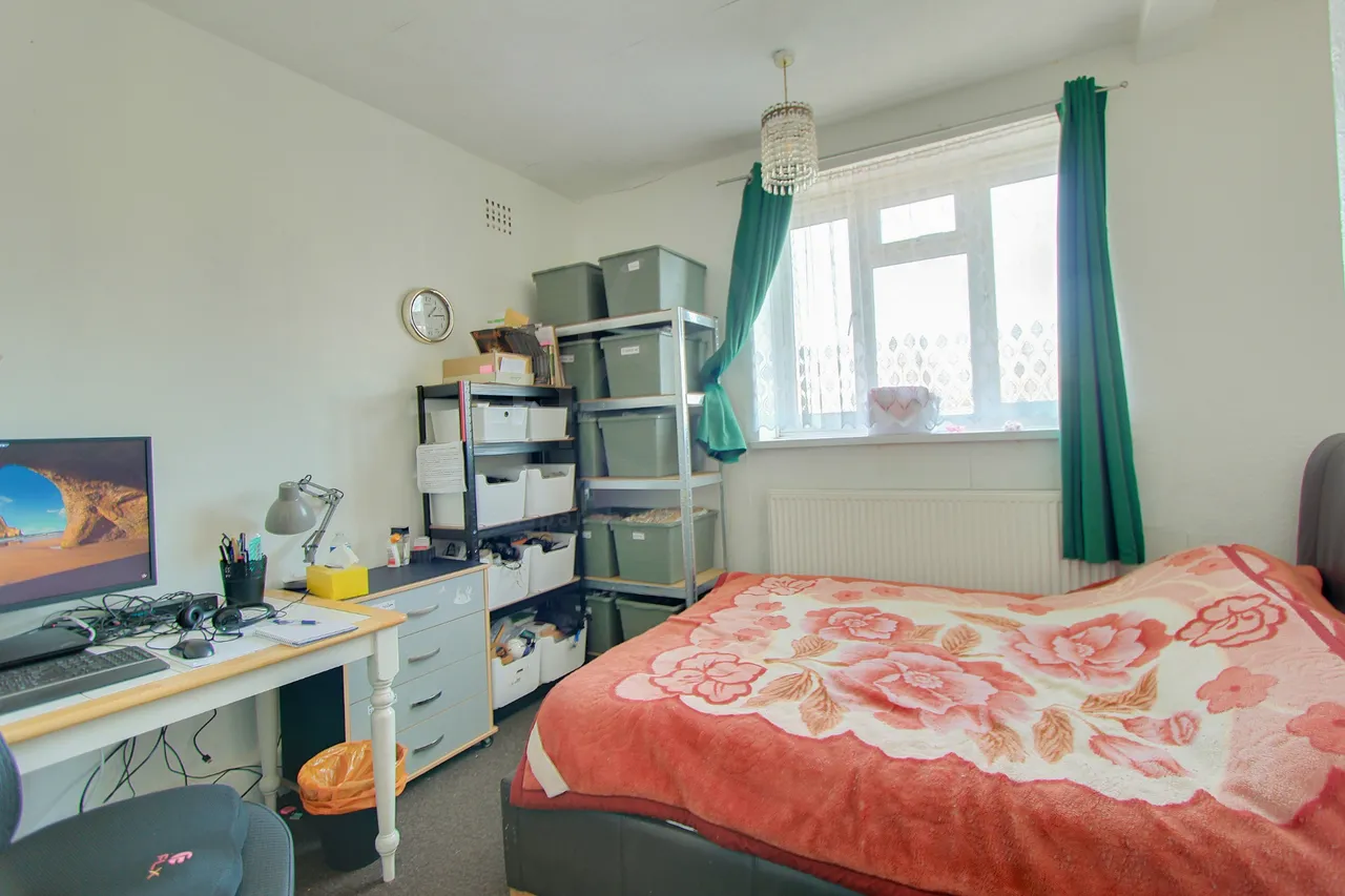 Tyneham Close, Battersea, SW11, photo 3