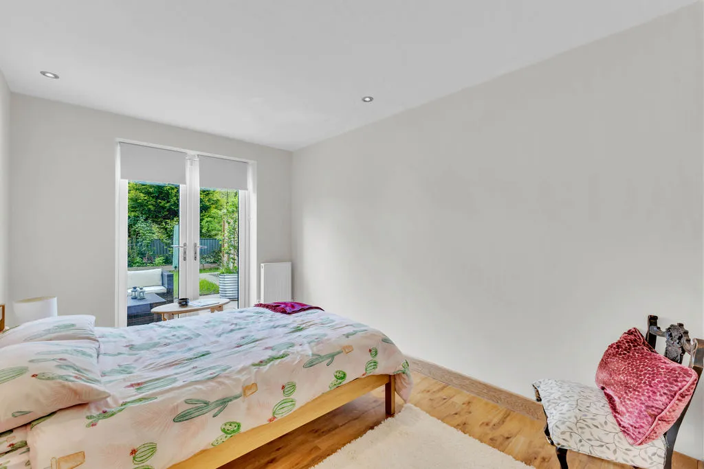 Winterbutlee Grove Todmorden, Todmorden OL14 7QU, photo 15