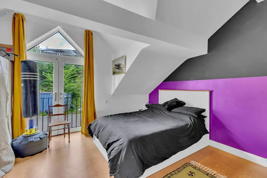 Winterbutlee Grove Todmorden, Todmorden OL14 7QU, photo 21