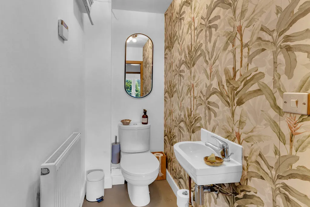 Winterbutlee Grove Todmorden, Todmorden OL14 7QU, photo 8