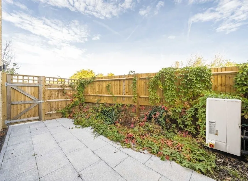 Bryanston Close, Norwood Green, UB2, photo 4