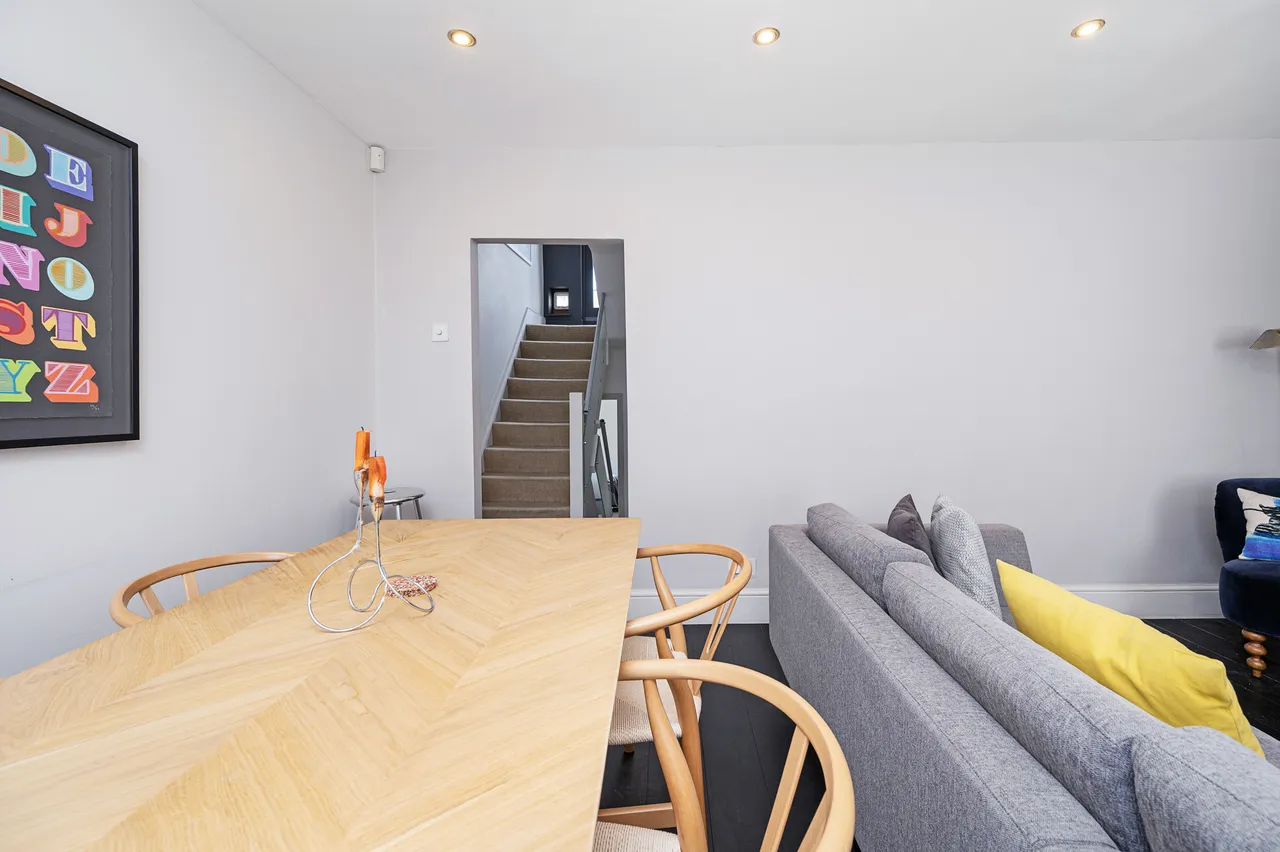 95b Powerscroft Road, London, photo 2