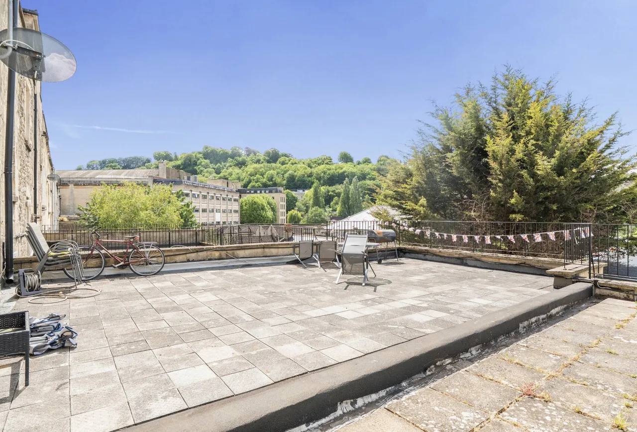 St. James's Parade, Bath, BA1 1UL, photo 13